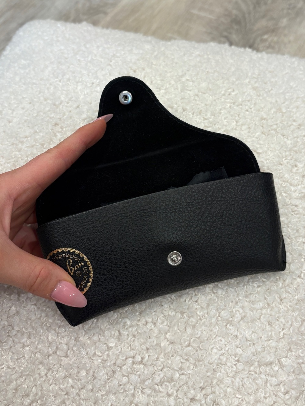 Men's Black Leather Sunglasses Case - Classic Protective Pouch